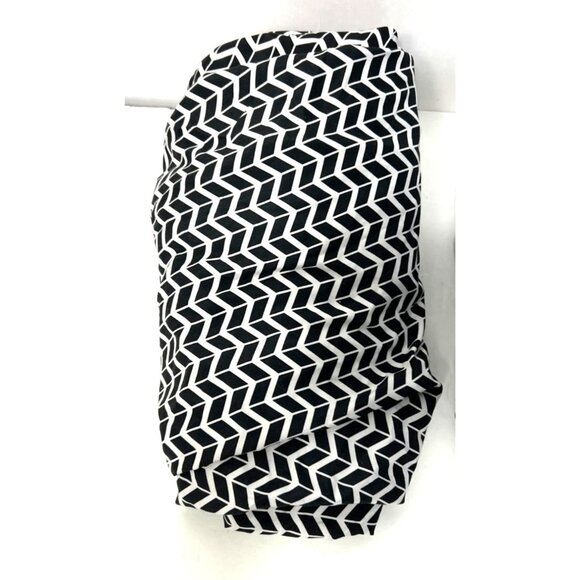 Intelligent Design Novelty 3-Piece Black Chevron Print Microfiber Twin Sheet Set - Picture 5 of 8